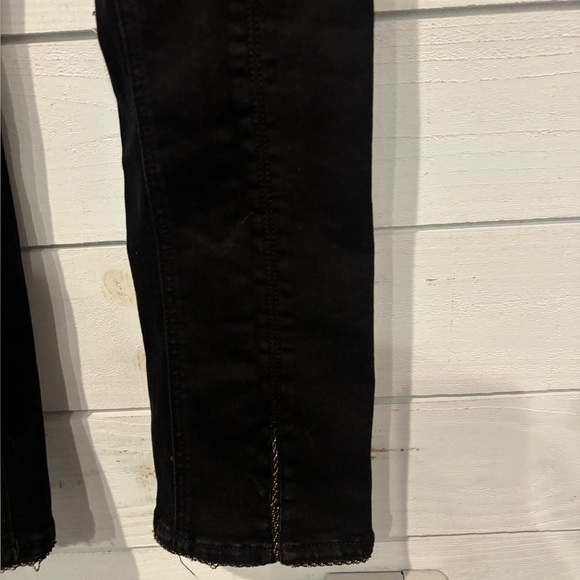 7 For All Mankind Jen 7 Black Women's Jeans in size 4. Ankle straight - Picture 3 of 10